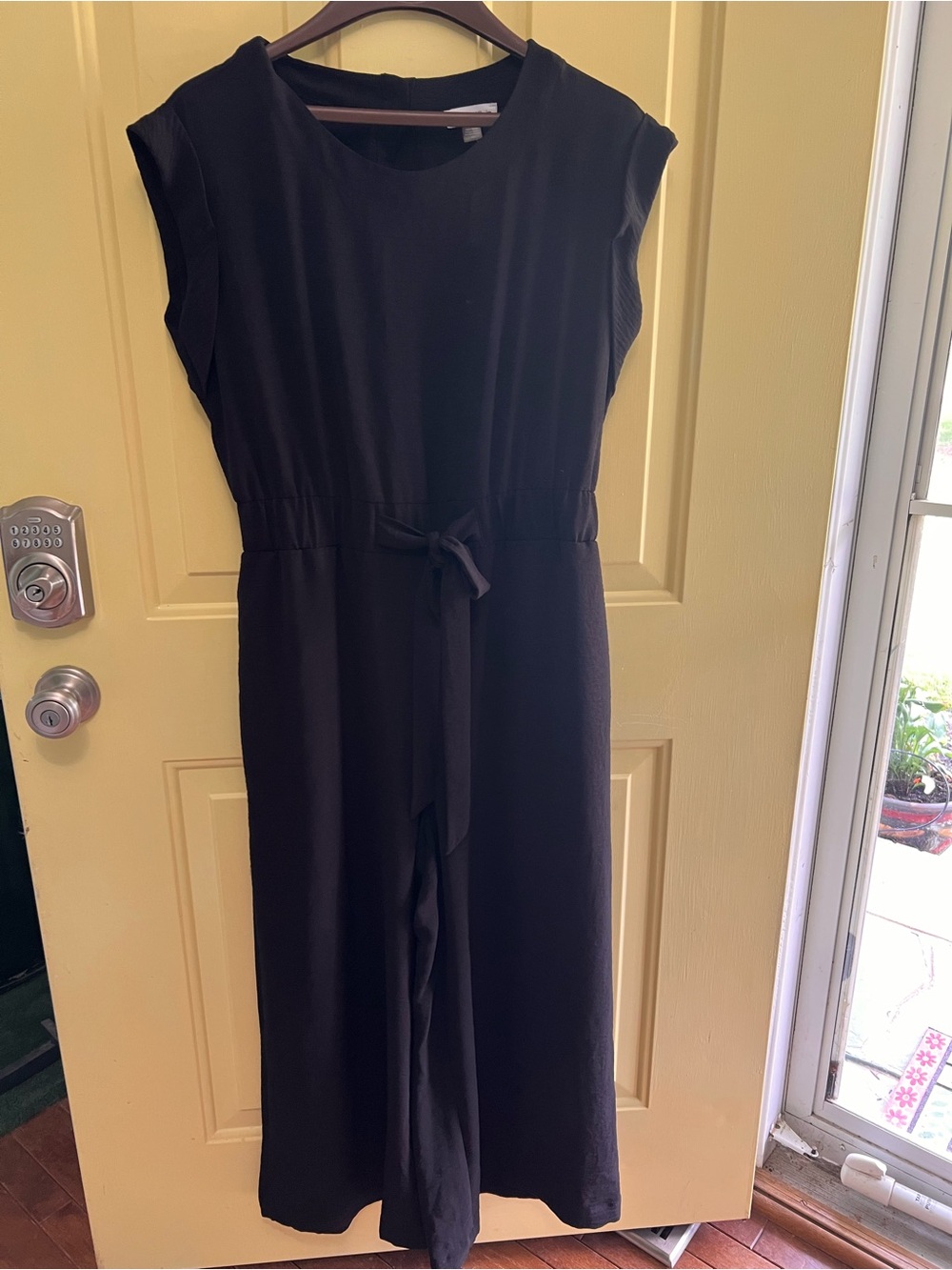 Calvin Klein Black Wide Leg Jumpsuit Women’s Size 10 NWOT Tie Waist Pockets